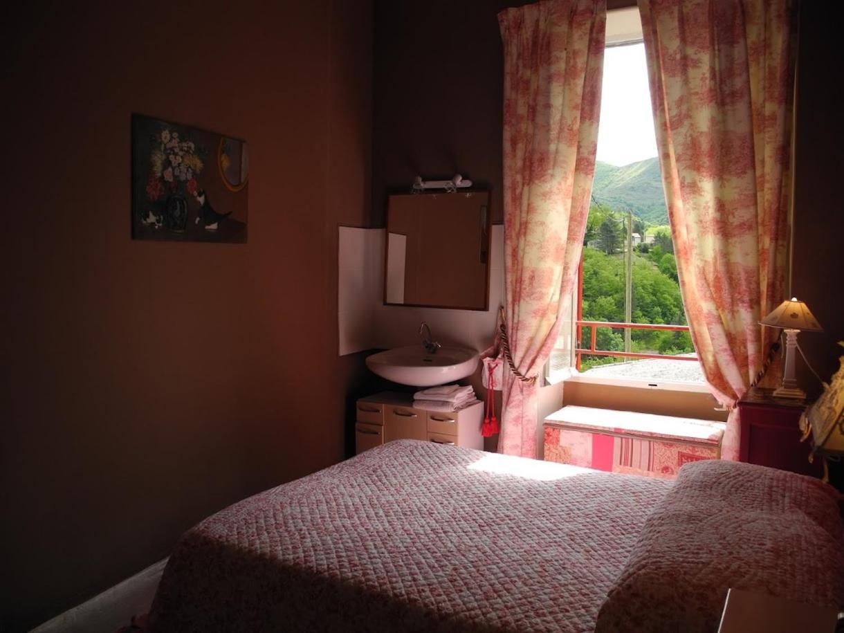 Le Comptoir Du Ranc De Bannes Hotel Sumene Bagian luar foto