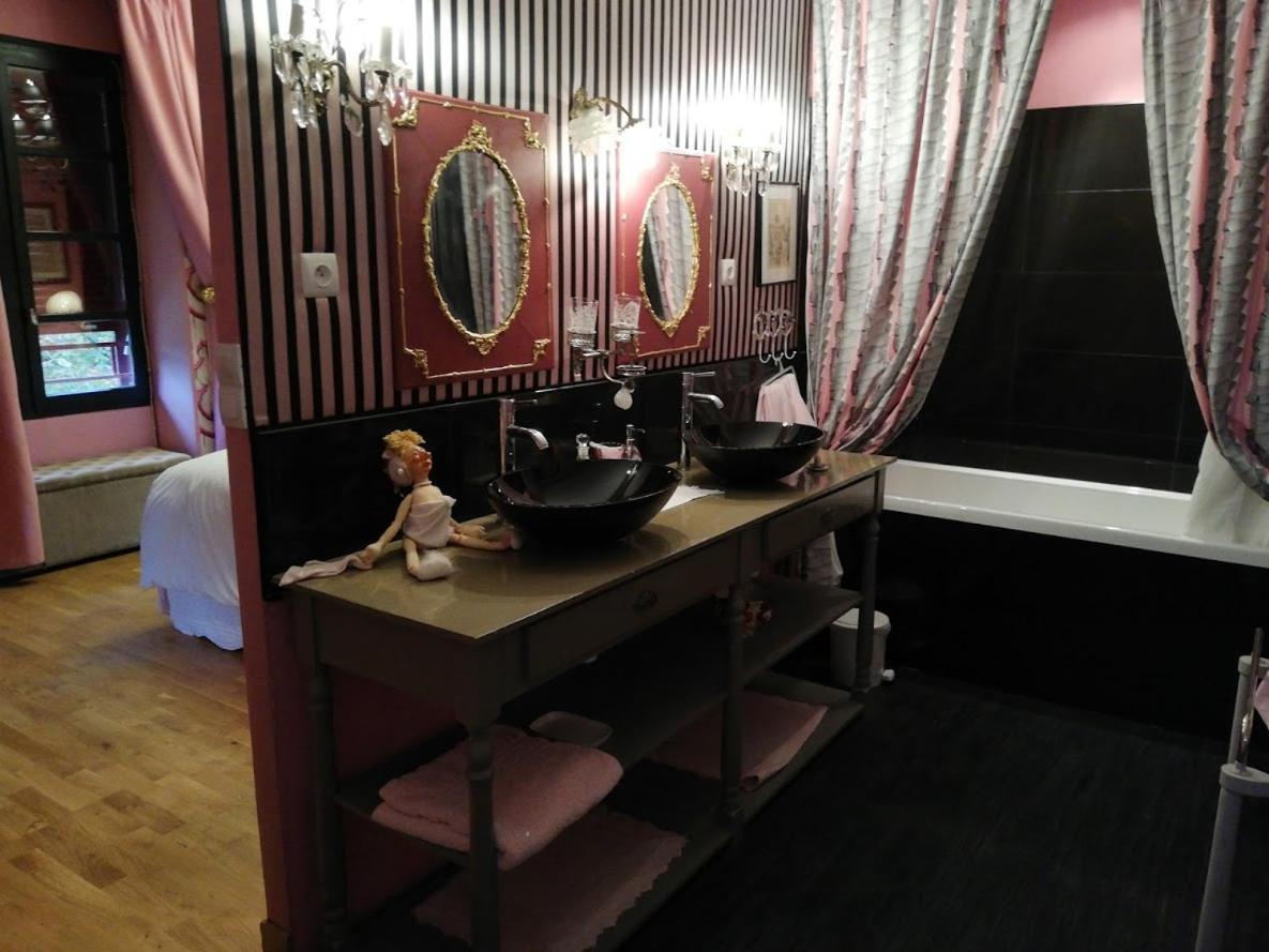 Le Comptoir Du Ranc De Bannes Hotel Sumene Bagian luar foto