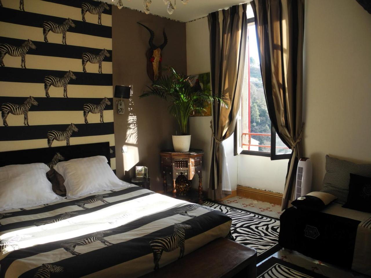 Le Comptoir Du Ranc De Bannes Hotel Sumene Bagian luar foto